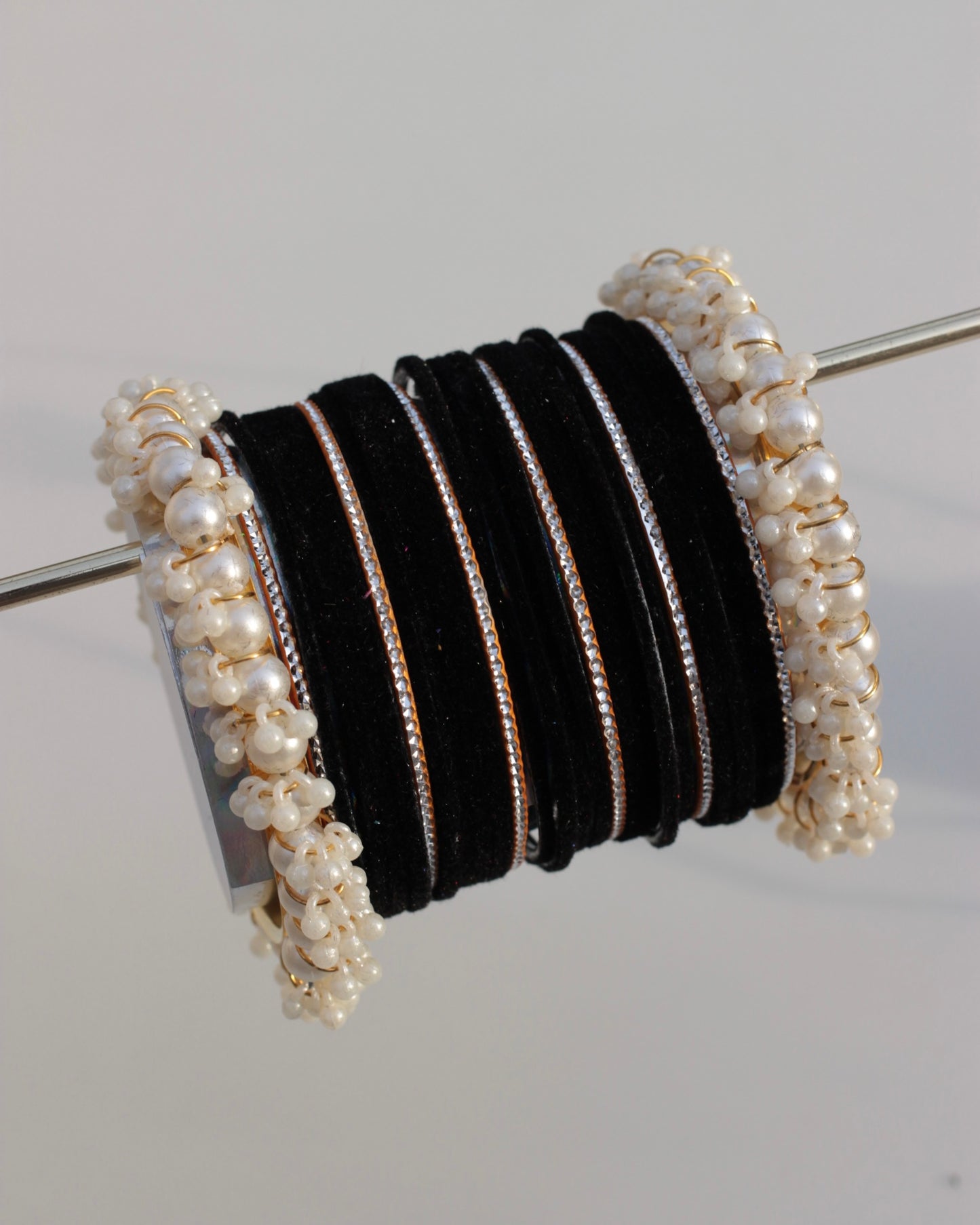 Naazneen Bangle Set- Black