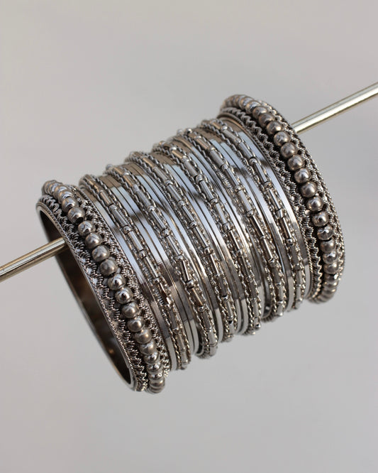 Radiant Antique Bangle Set - Silver