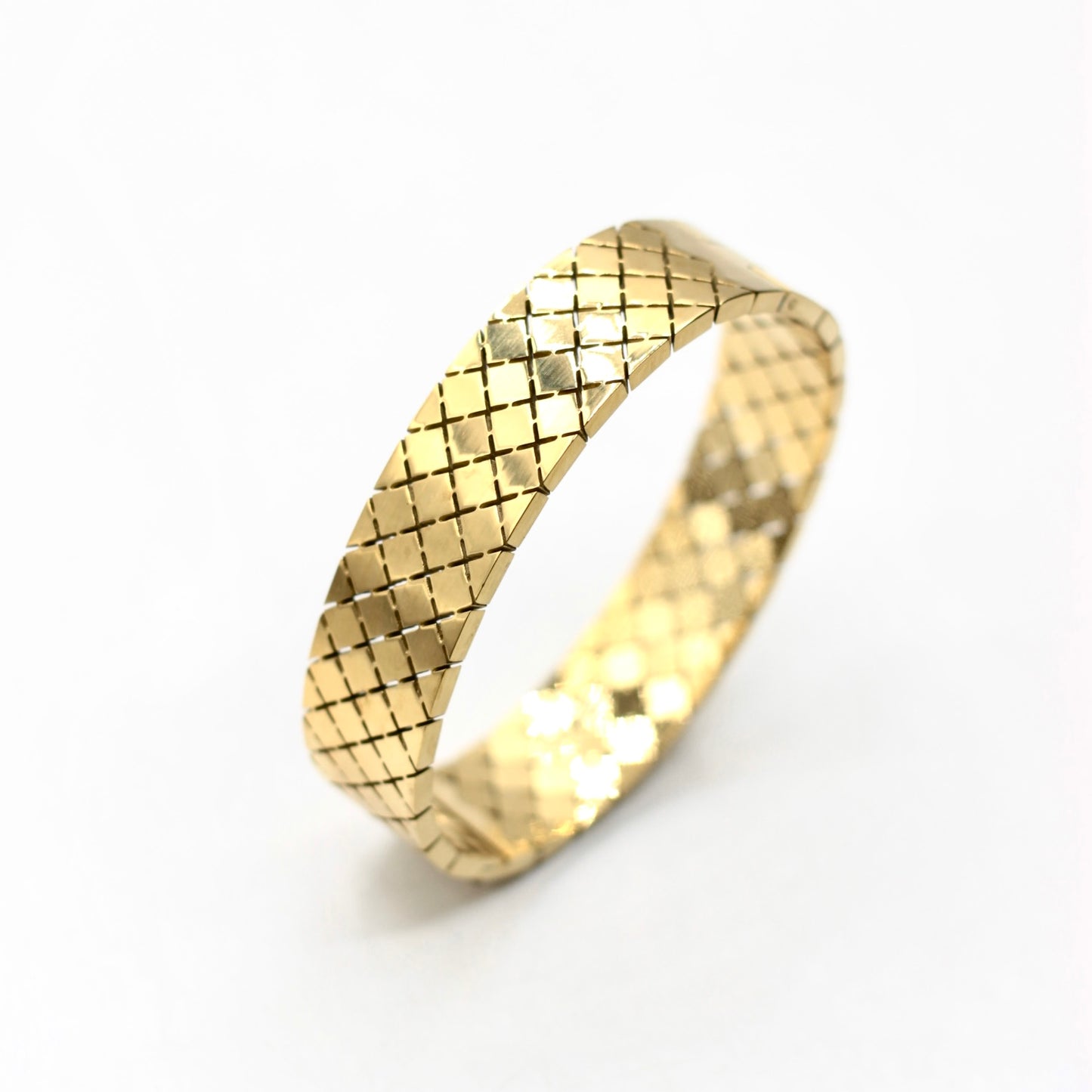JBracelet (Stainless Steel) 18K Gold plated Anti Tarnish Everyday wear Bracelet - 109
