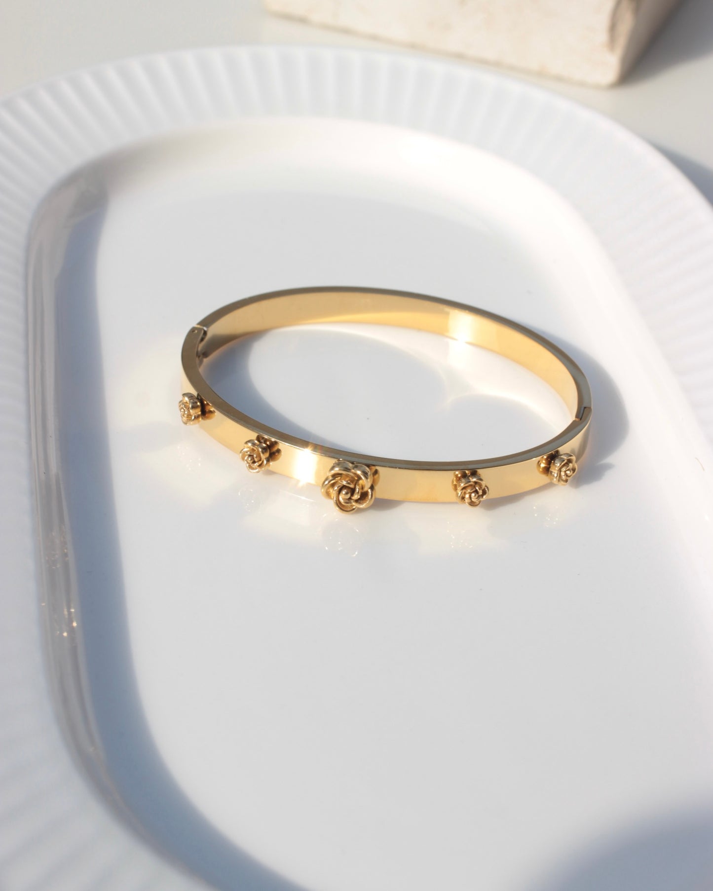 JBracelet (Stainless Steel) 18K Gold plated Anti Tarnish Everyday wear Bracelet -605