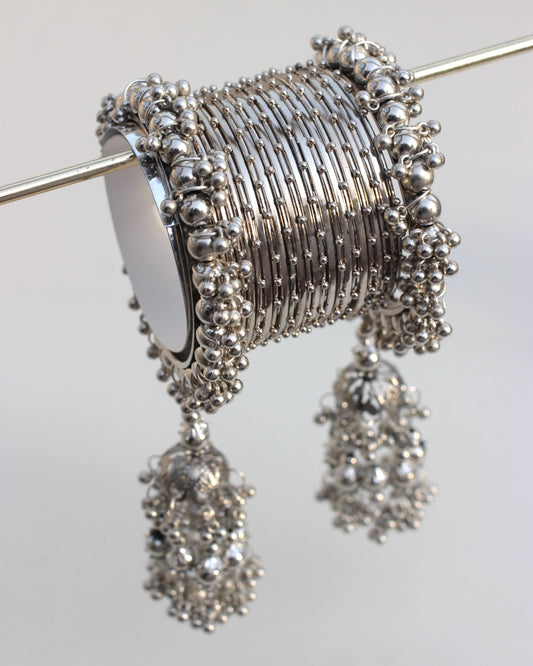 Raunaq Antique Bangle Set - Silver