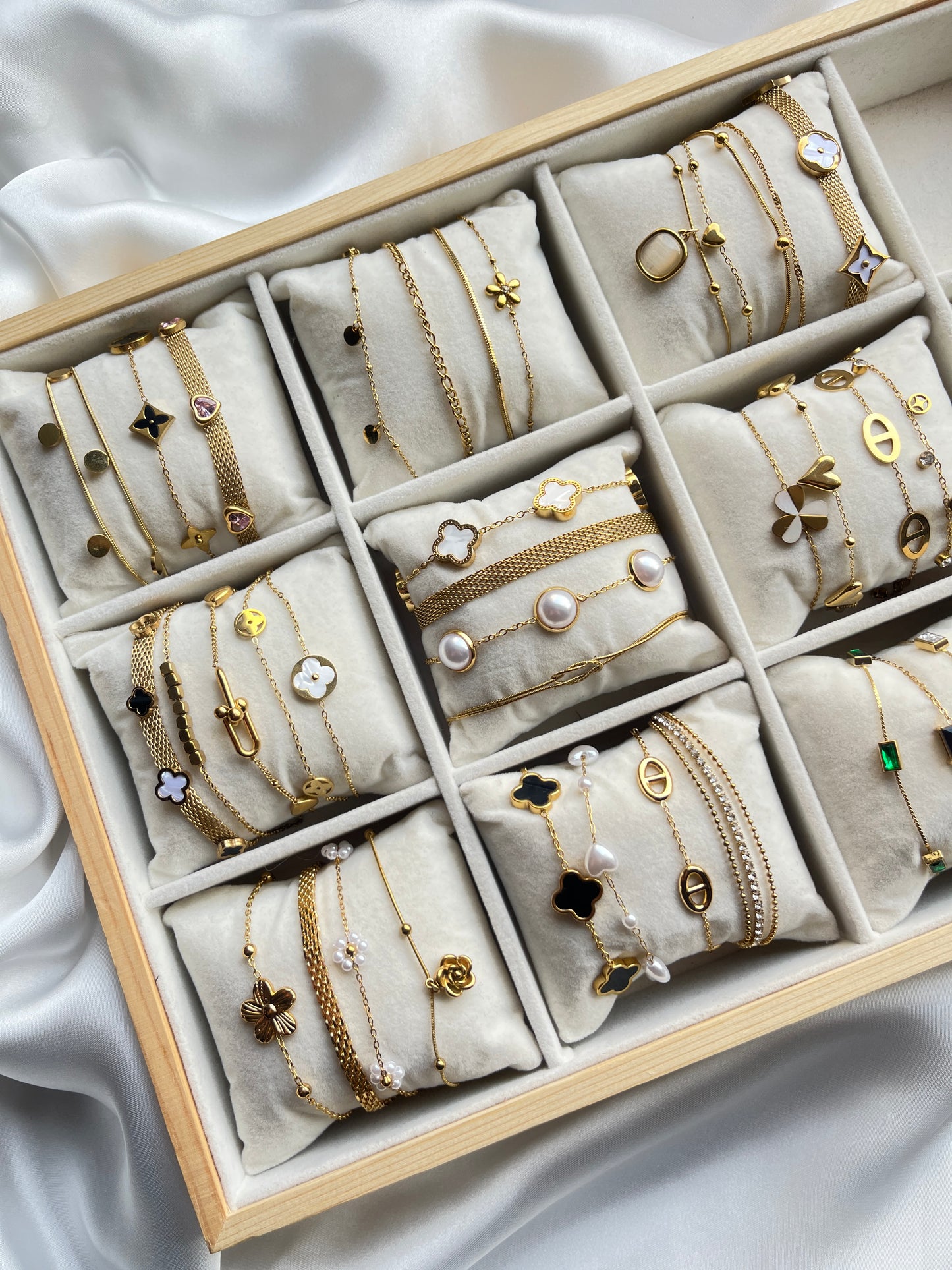 Orielle Bracelet (N147)