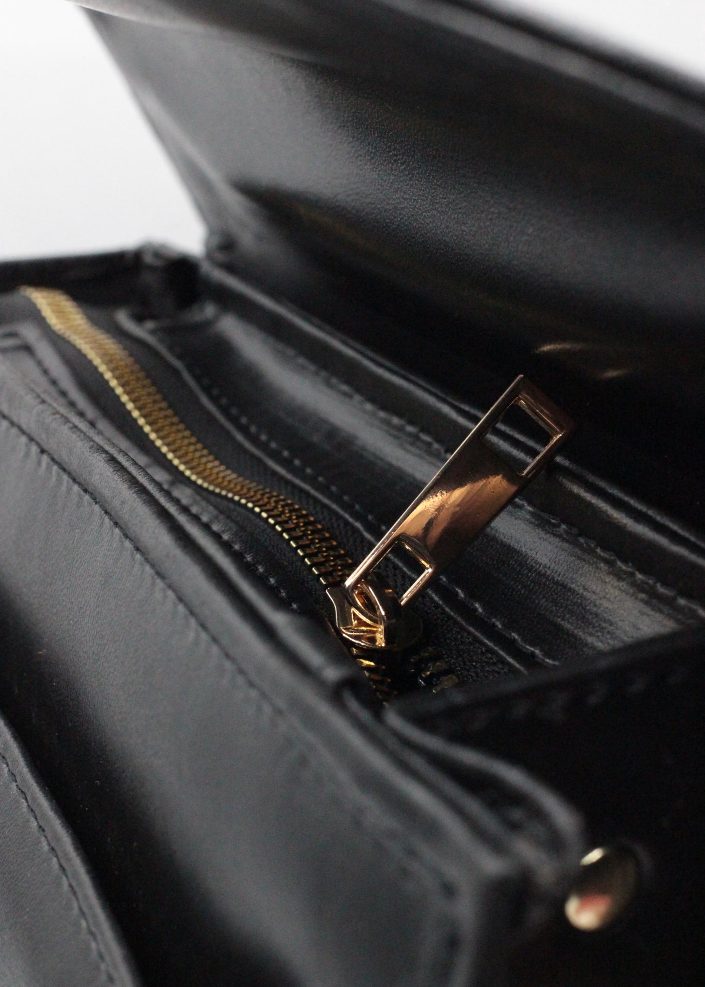 Nova -Charm Chain Bag- Black