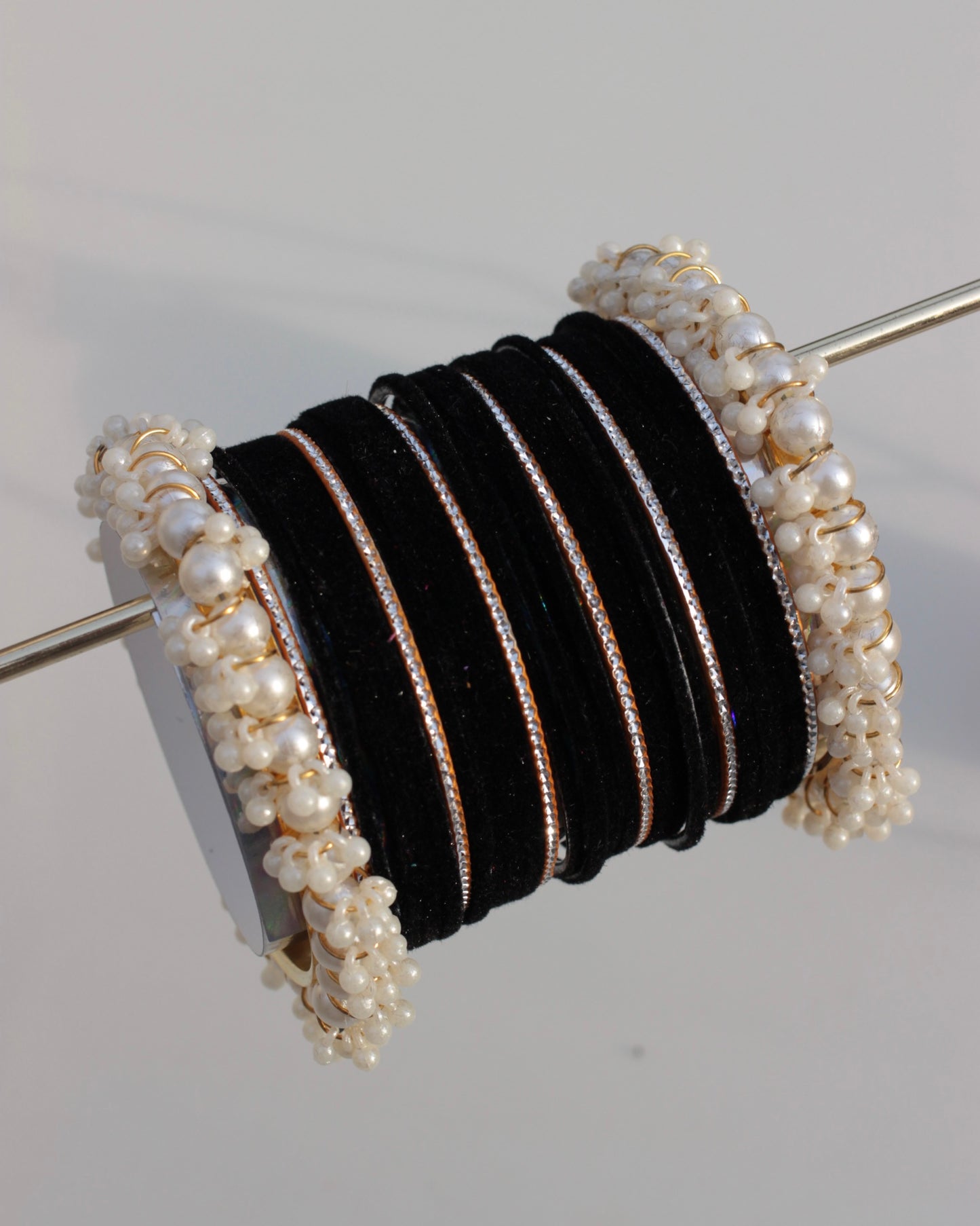 Naazneen Bangle Set- Black