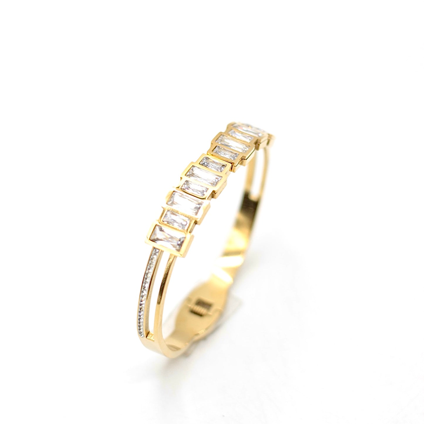 JBracelet (Stainless Steel) 18K Gold plated Anti Tarnish Everyday wear Bracelet -94