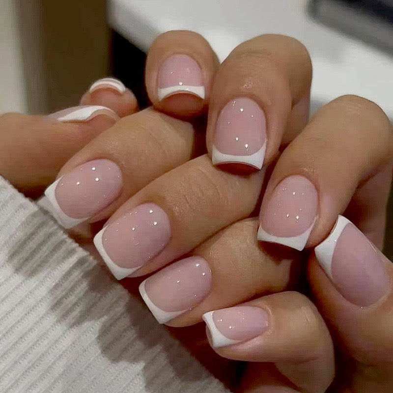 Nails-900-FREE Nail-kit included with this Nails pack-CL