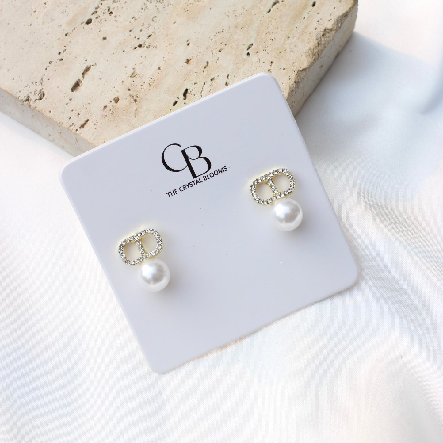 JEarrings pearl diamante studs-PC 242-CL