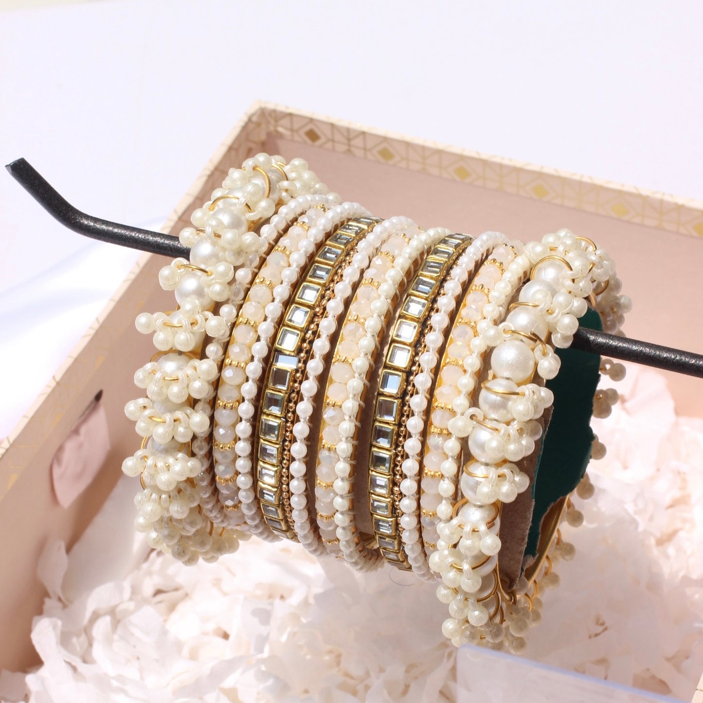 Celeste Pearlé Bangle Set-2-Offwhite