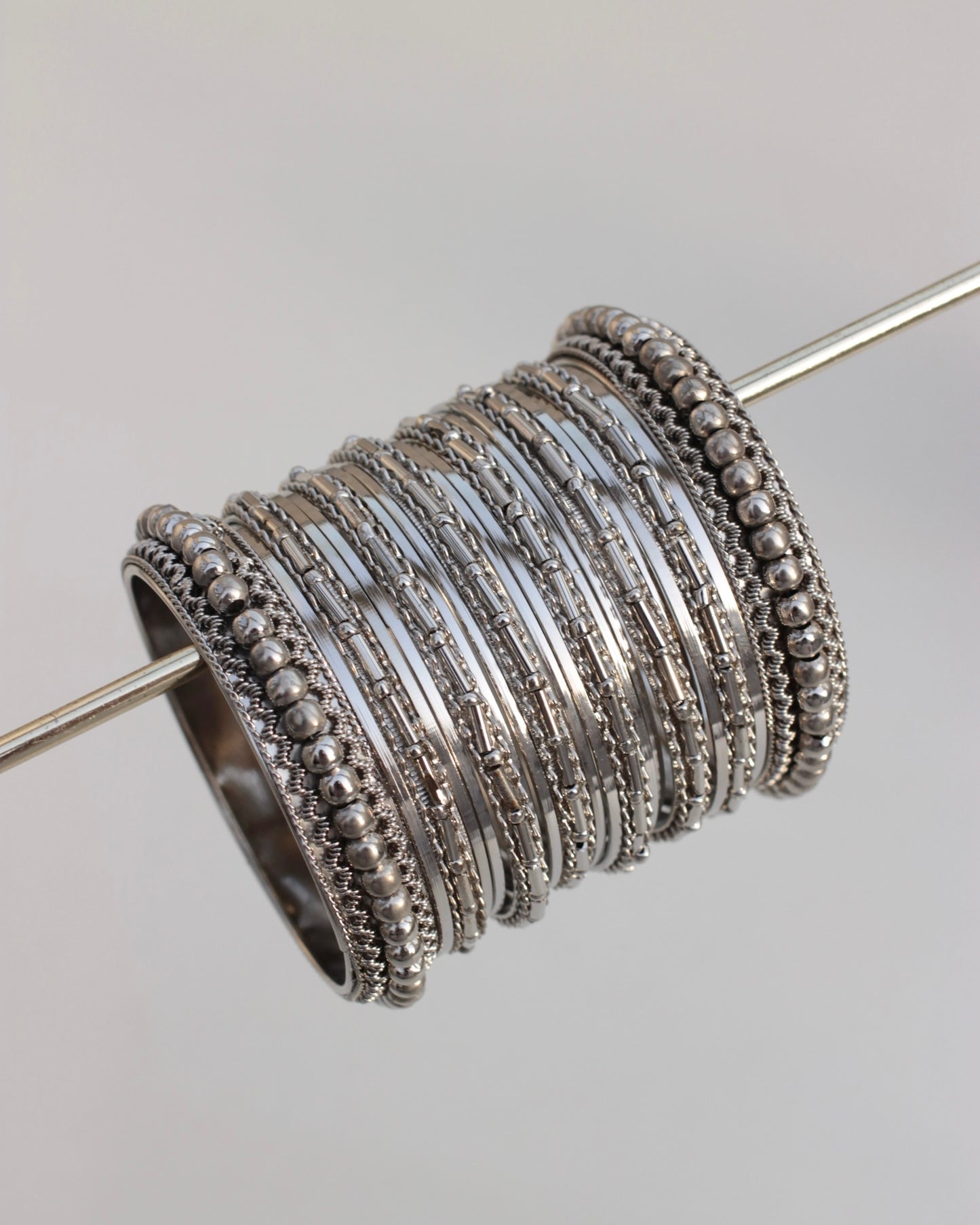 Radiant Antique Bangle Set - Silver