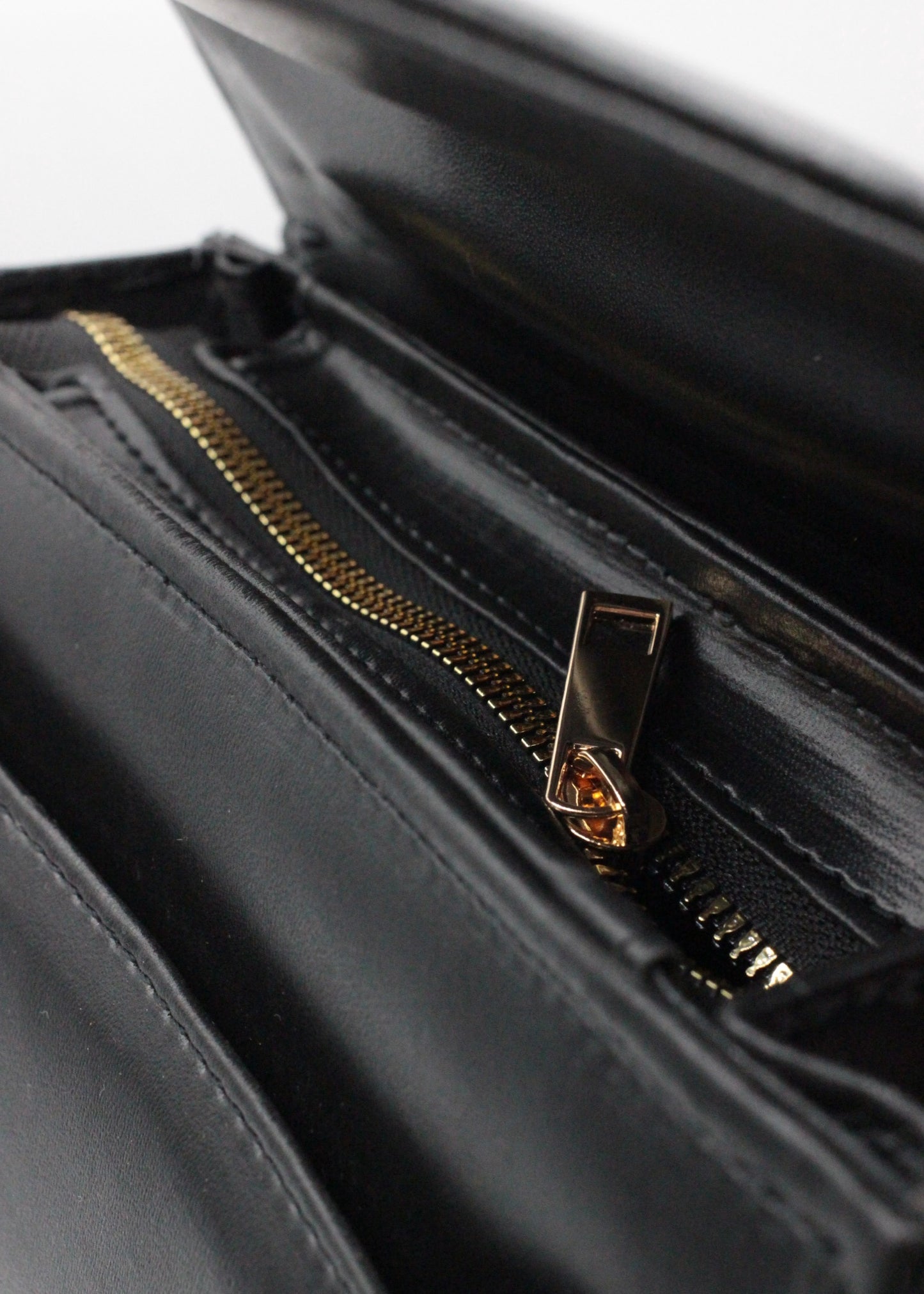Nova -Charm Chain Bag- Black
