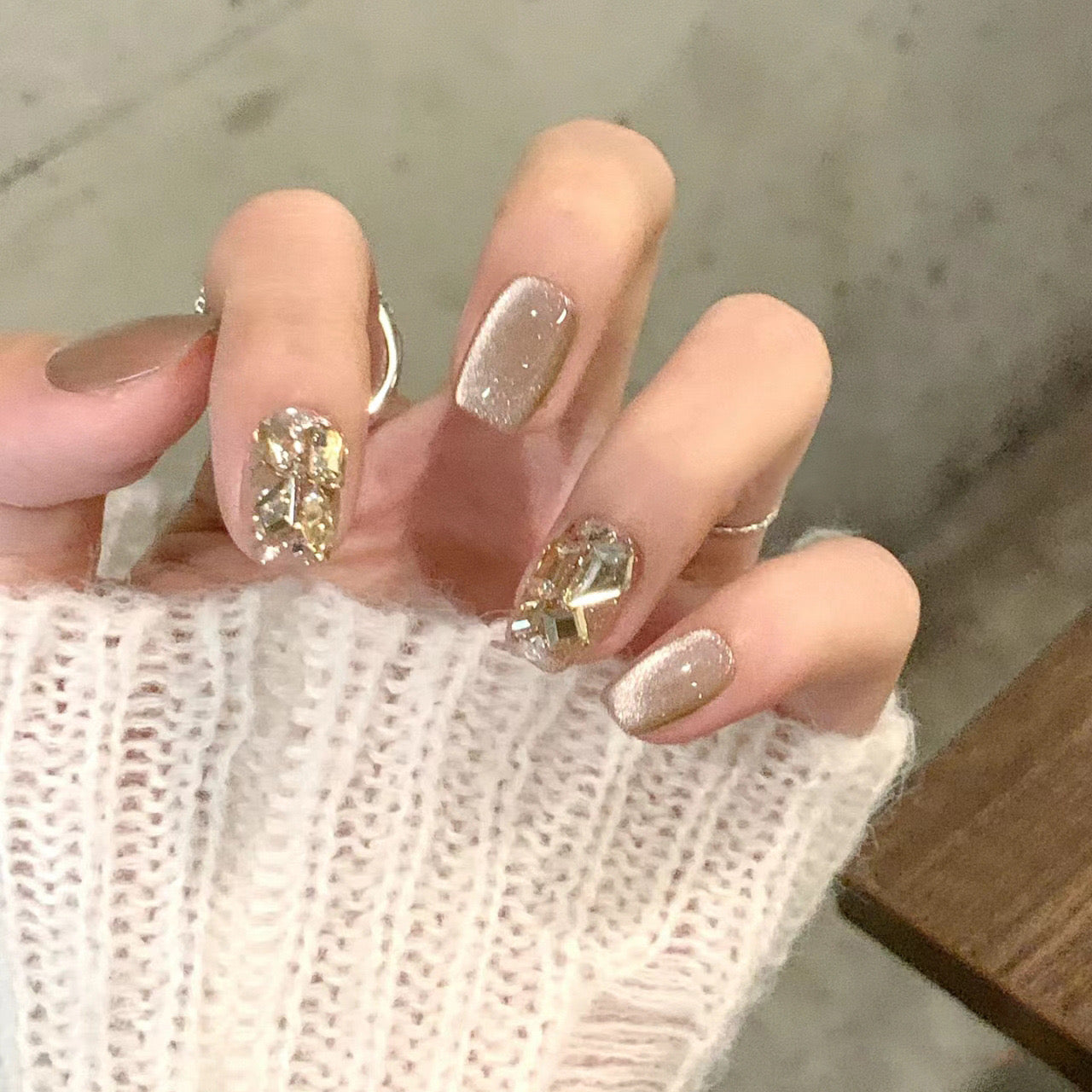 Nails-080- Free 4 pc nail kit included