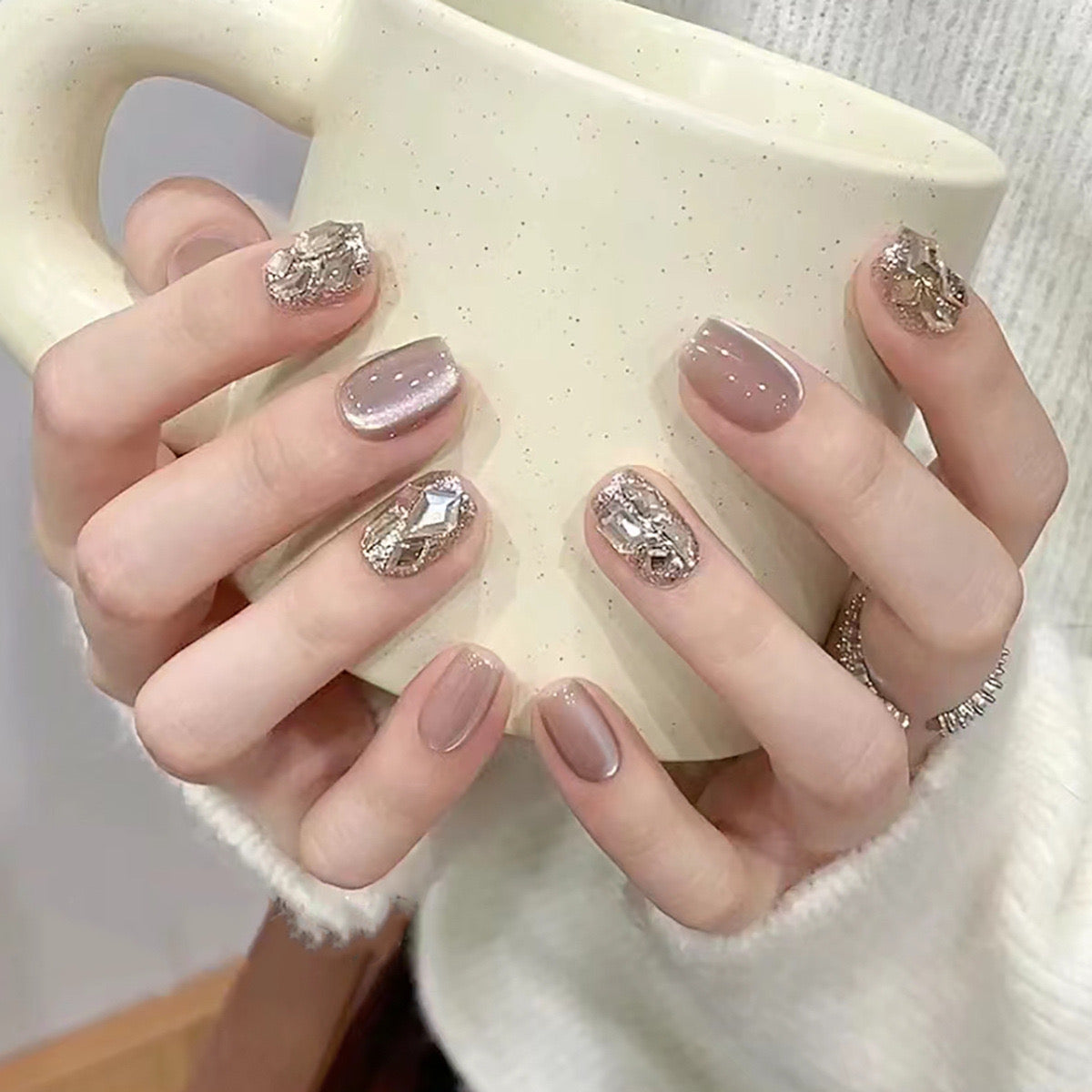 Nails-080- Free 4 pc nail kit included