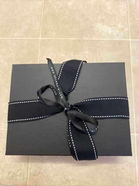 Big sized Gift box - for bundle (without ribbon)