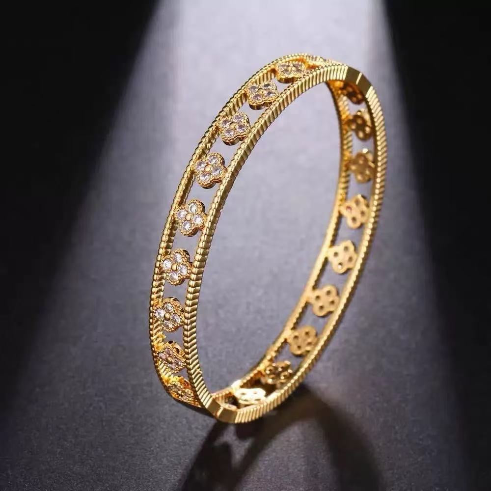 JBracelet- Non Tarnish - 24K Gold plated Anti Tarnish Everyday wear Bracelet- New