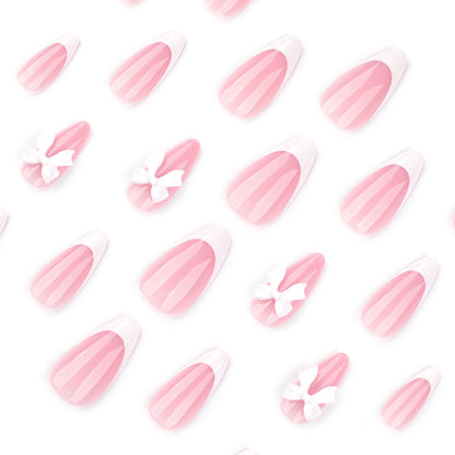 Nails-4273- Almond 3D nails