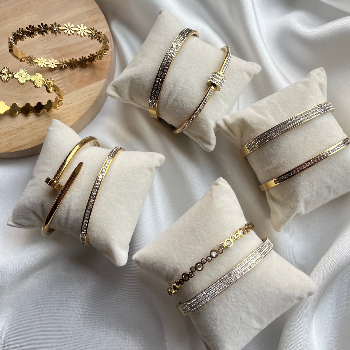 Orlina Bracelet (N104)