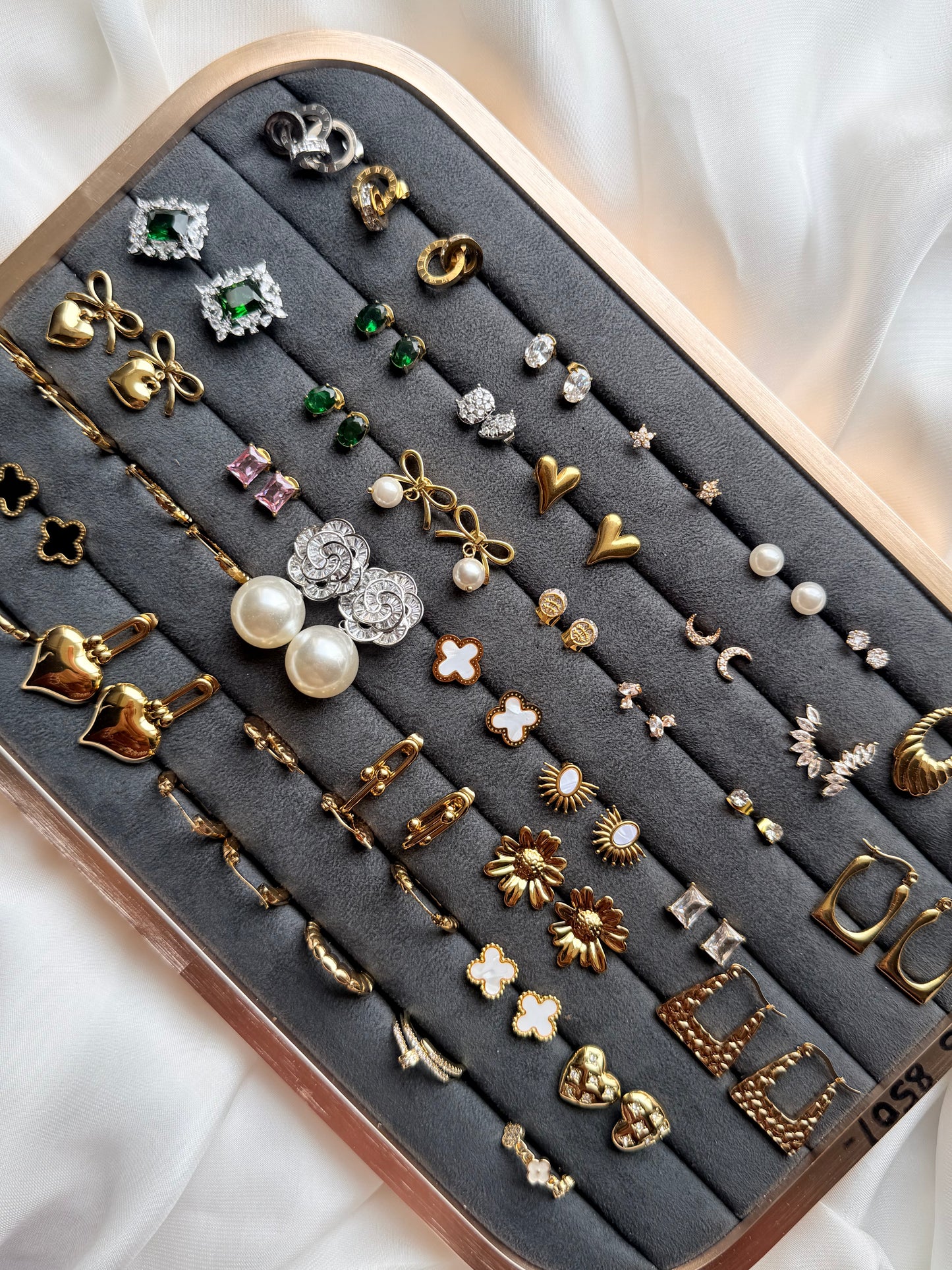 Vesper Stud Earrings (N244)