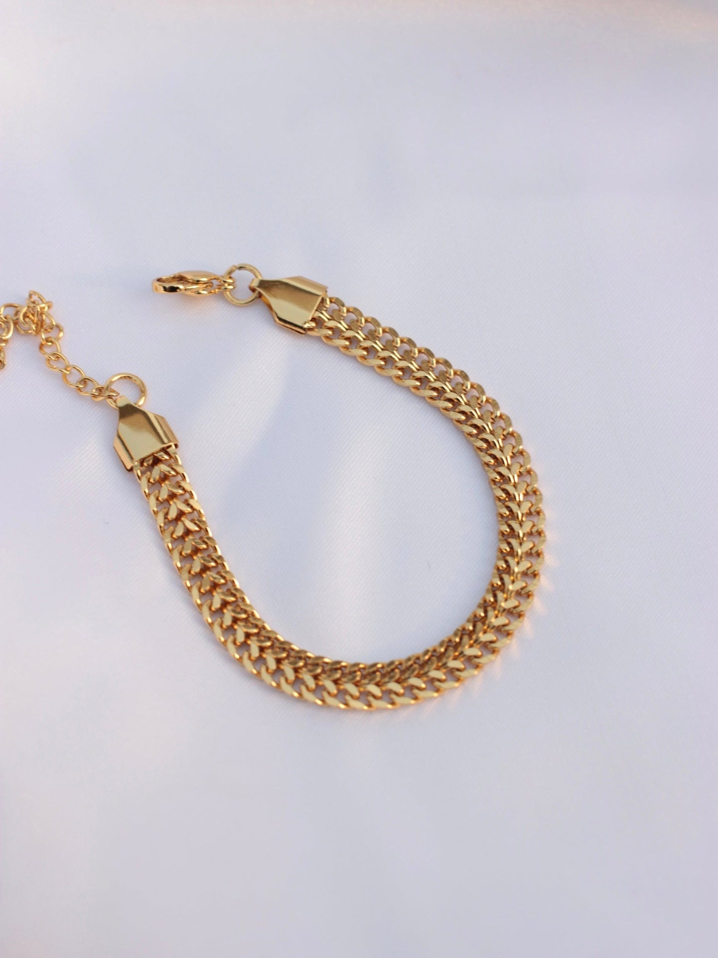 JBracelet- Non Tarnish - 24K Gold plated Anti Tarnish Everyday wear Bracelet-383