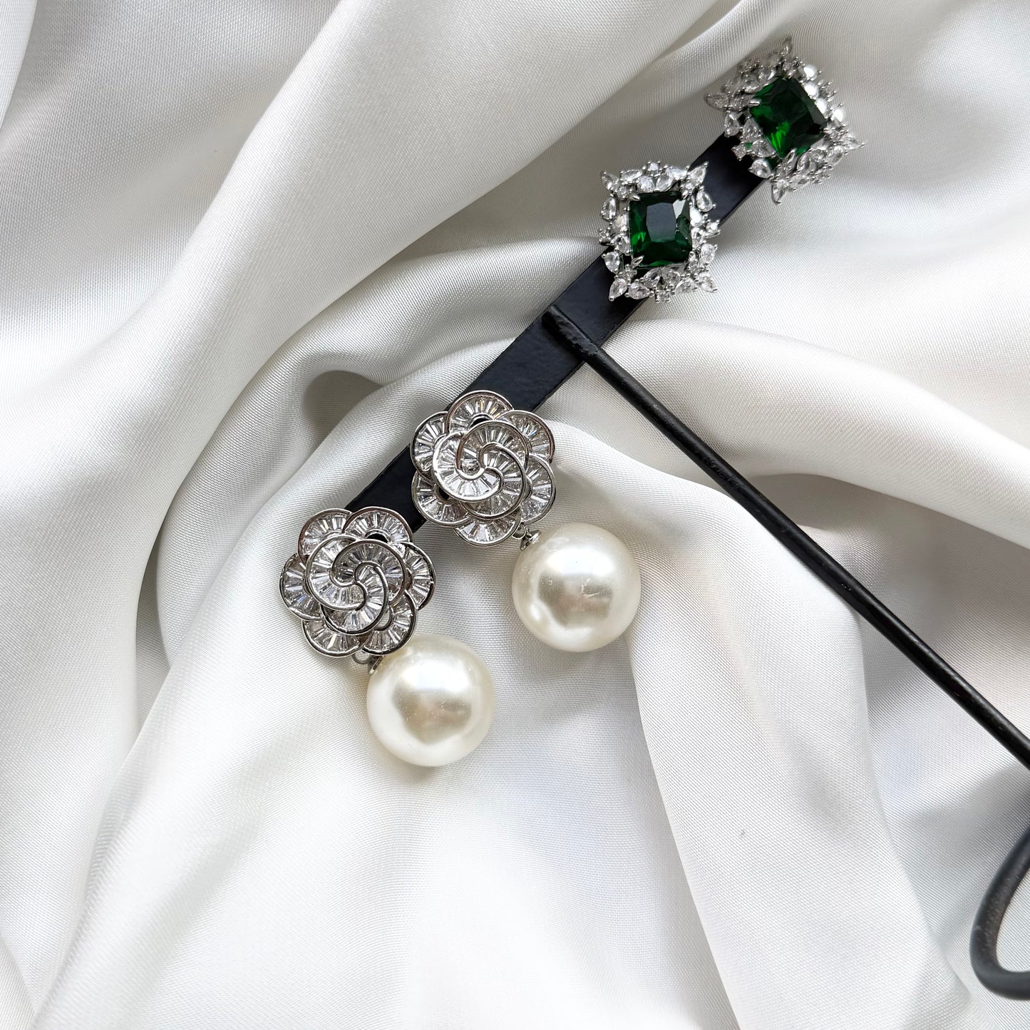 EverGlow Stud Earrings (N223)