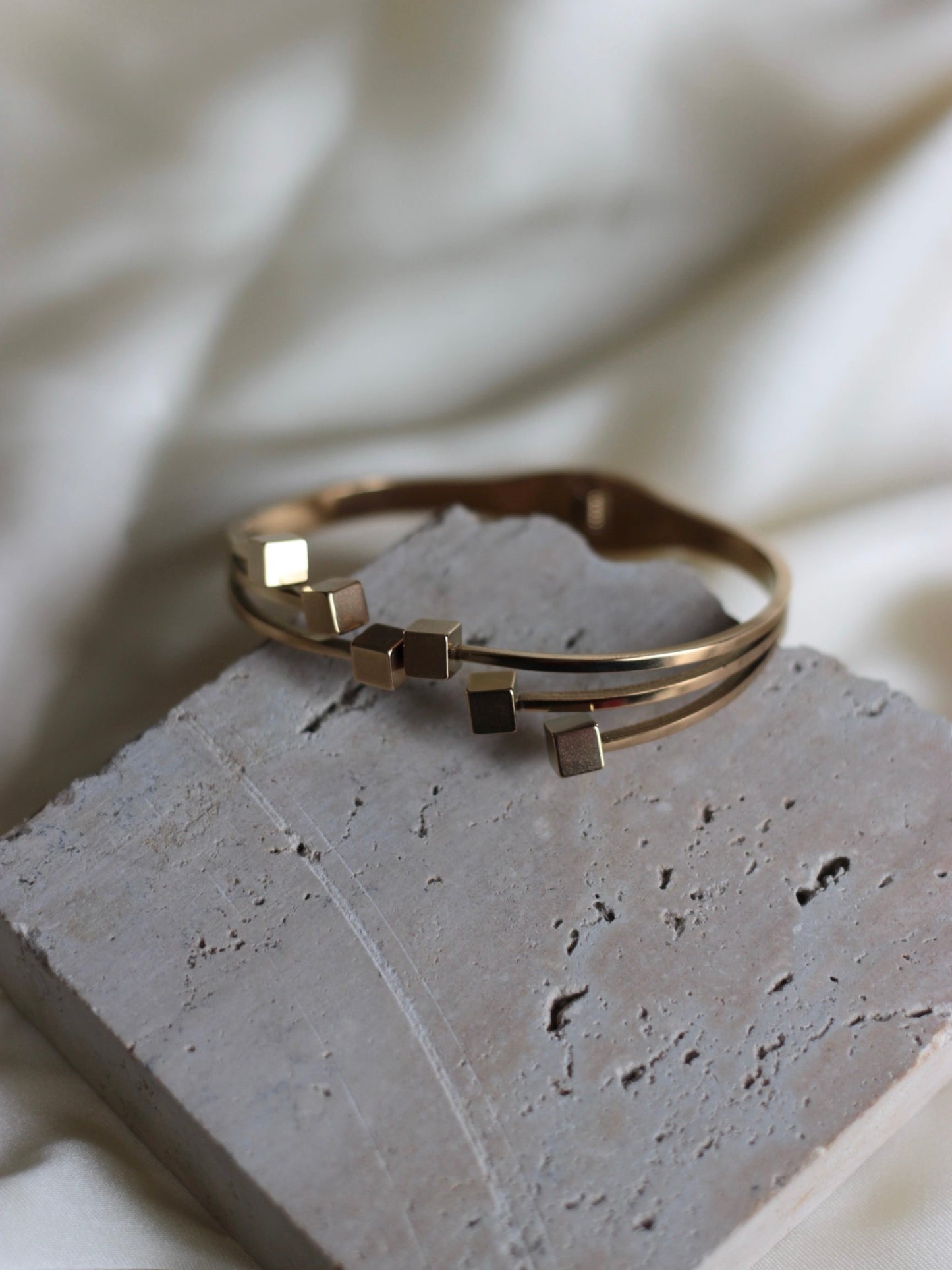 JBracelet- Non Tarnish - 24K Gold plated Anti Tarnish Everyday wear Bracelet-376