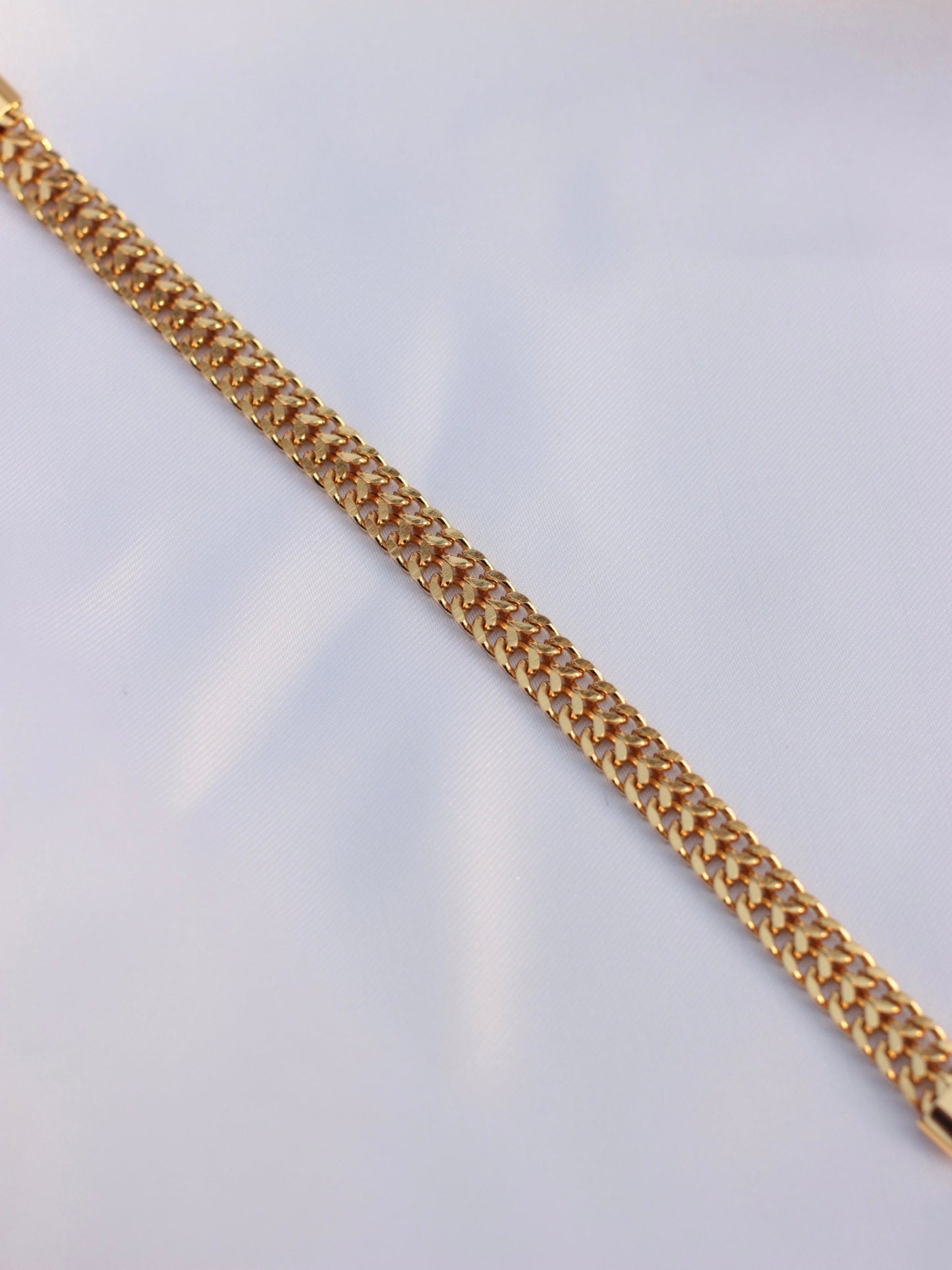JBracelet- Non Tarnish - 24K Gold plated Anti Tarnish Everyday wear Bracelet-383