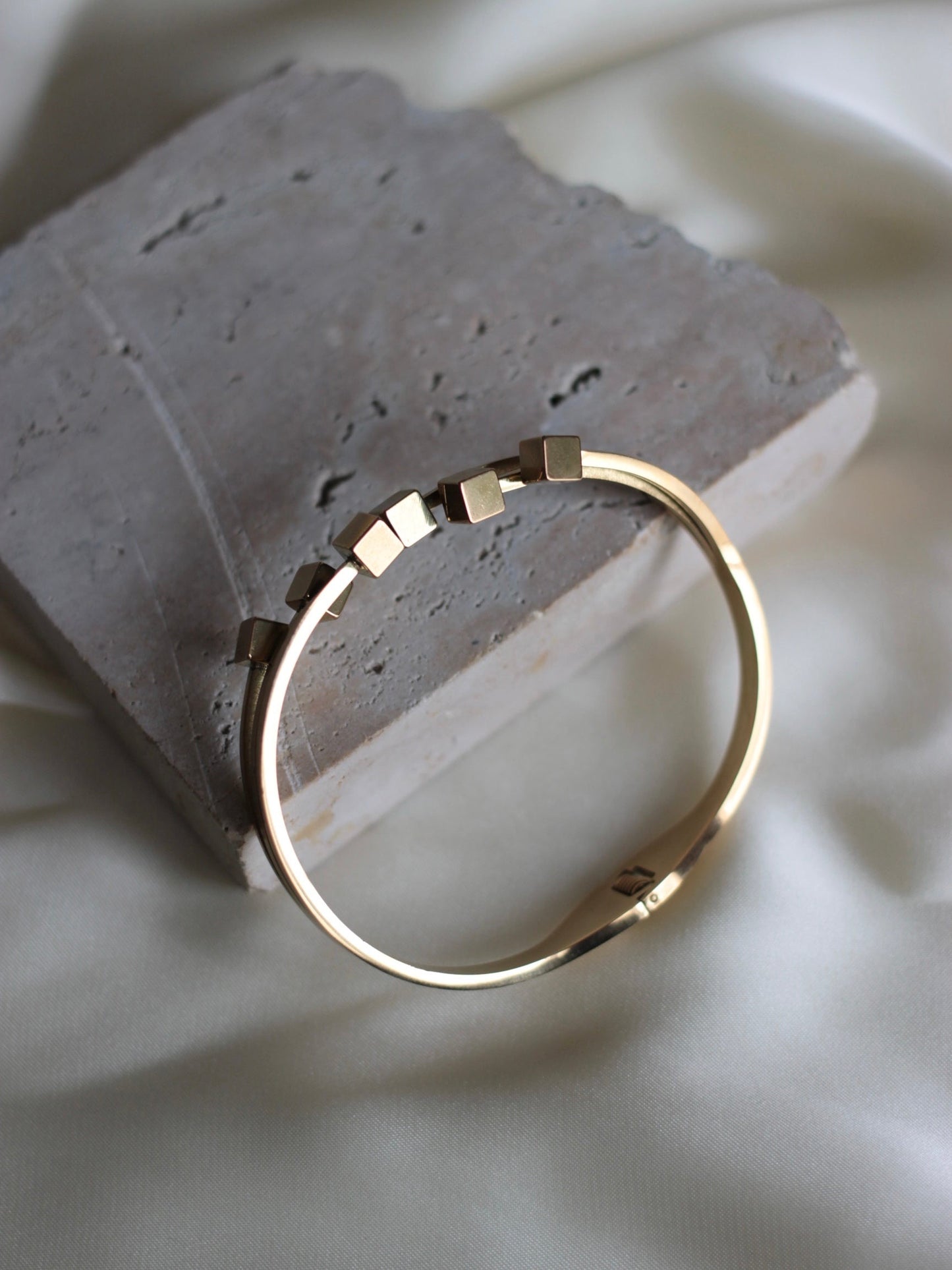 JBracelet- Non Tarnish - 24K Gold plated Anti Tarnish Everyday wear Bracelet-376