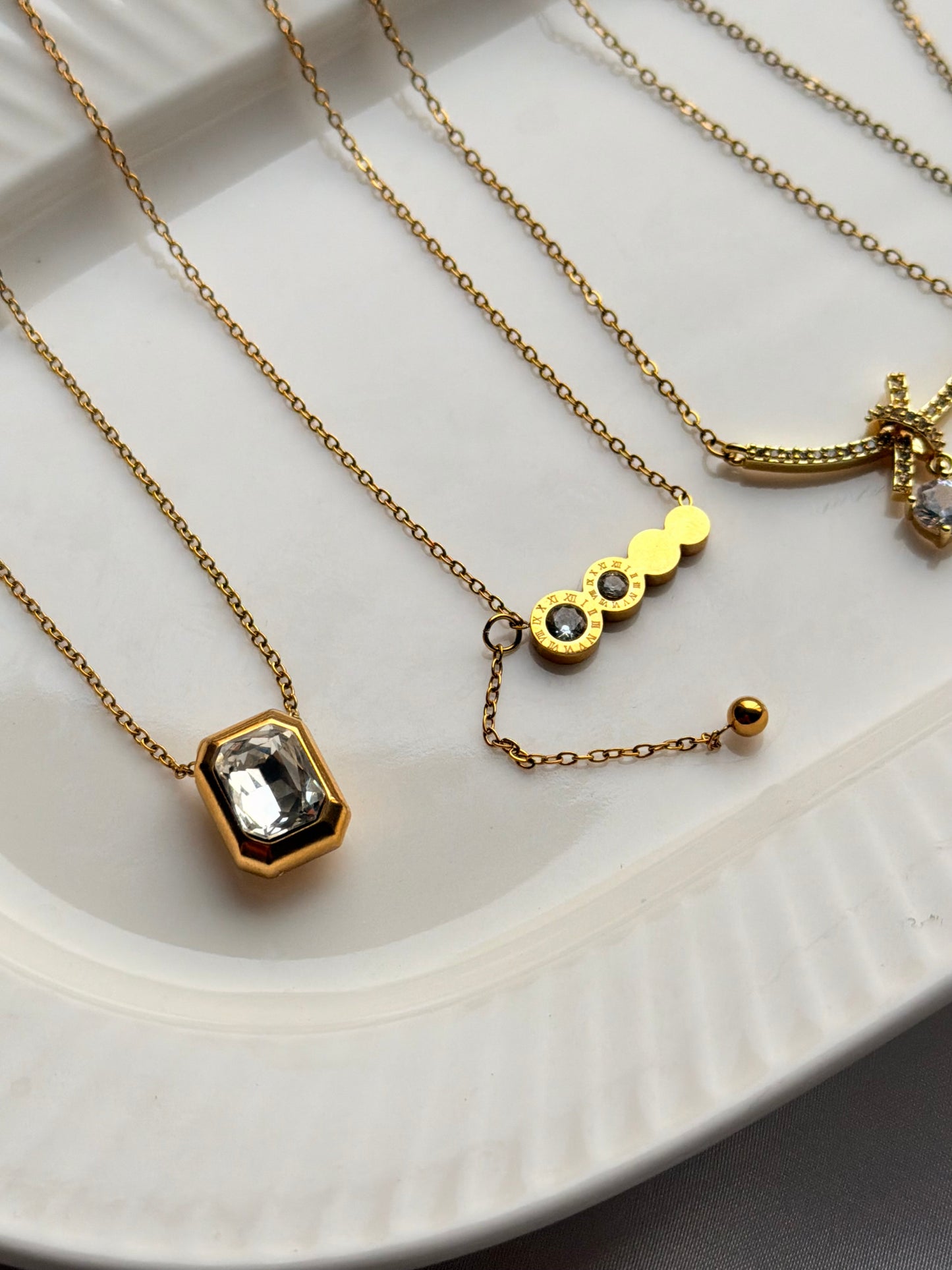 Halo Necklace (N36)