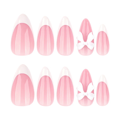 Nails-4273- Almond 3D nails