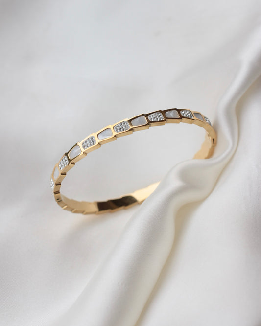 JBracelet- Non Tarnish - 24K Gold plated Anti Tarnish Everyday wear Bracelet