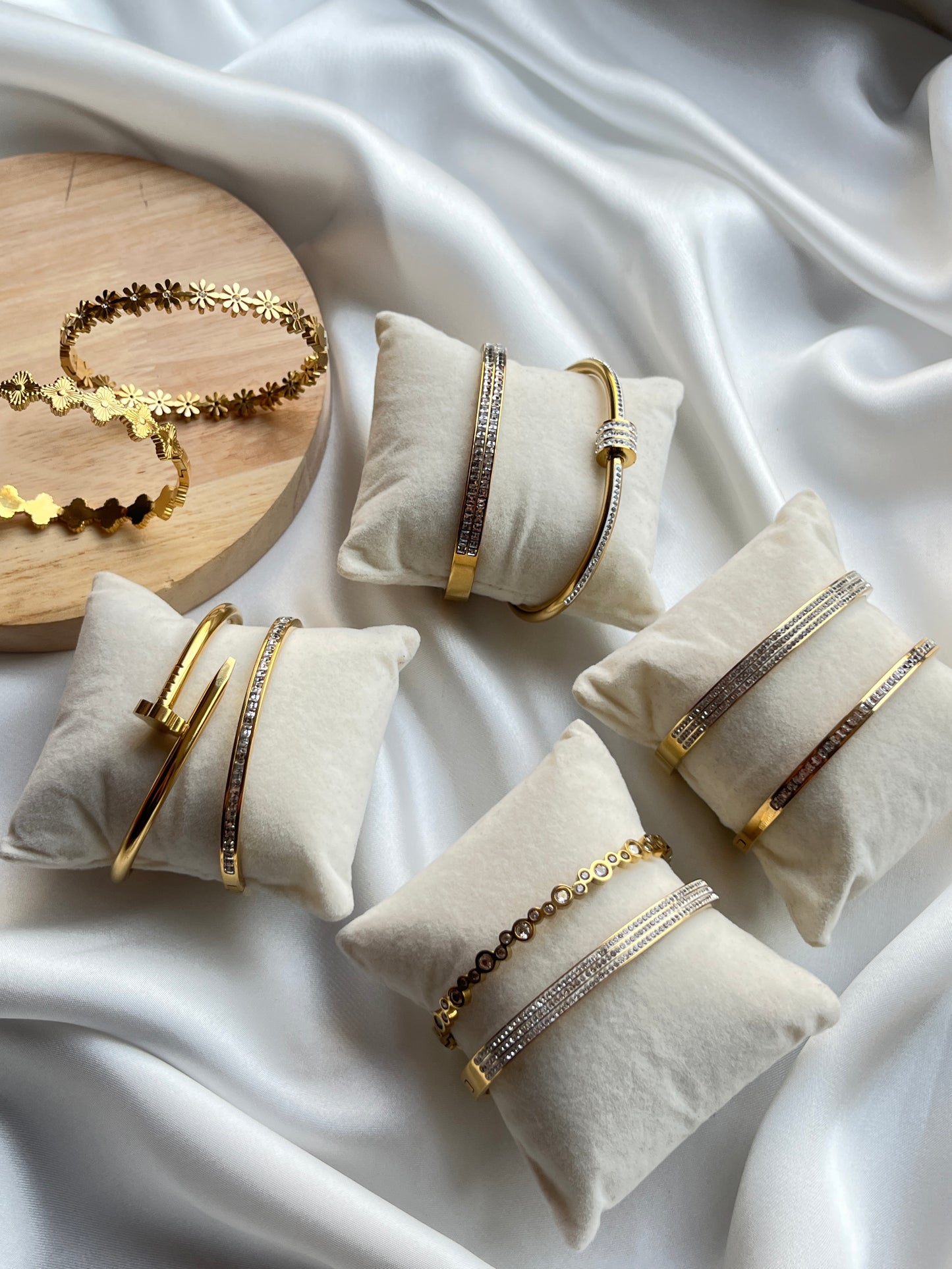 Orlina Bracelet (N104)