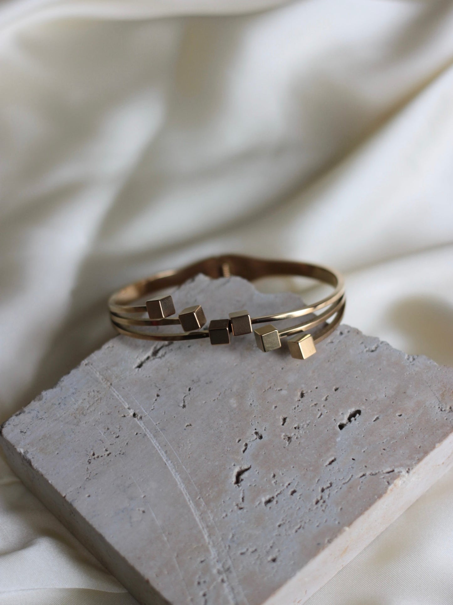 JBracelet- Non Tarnish - 24K Gold plated Anti Tarnish Everyday wear Bracelet-376