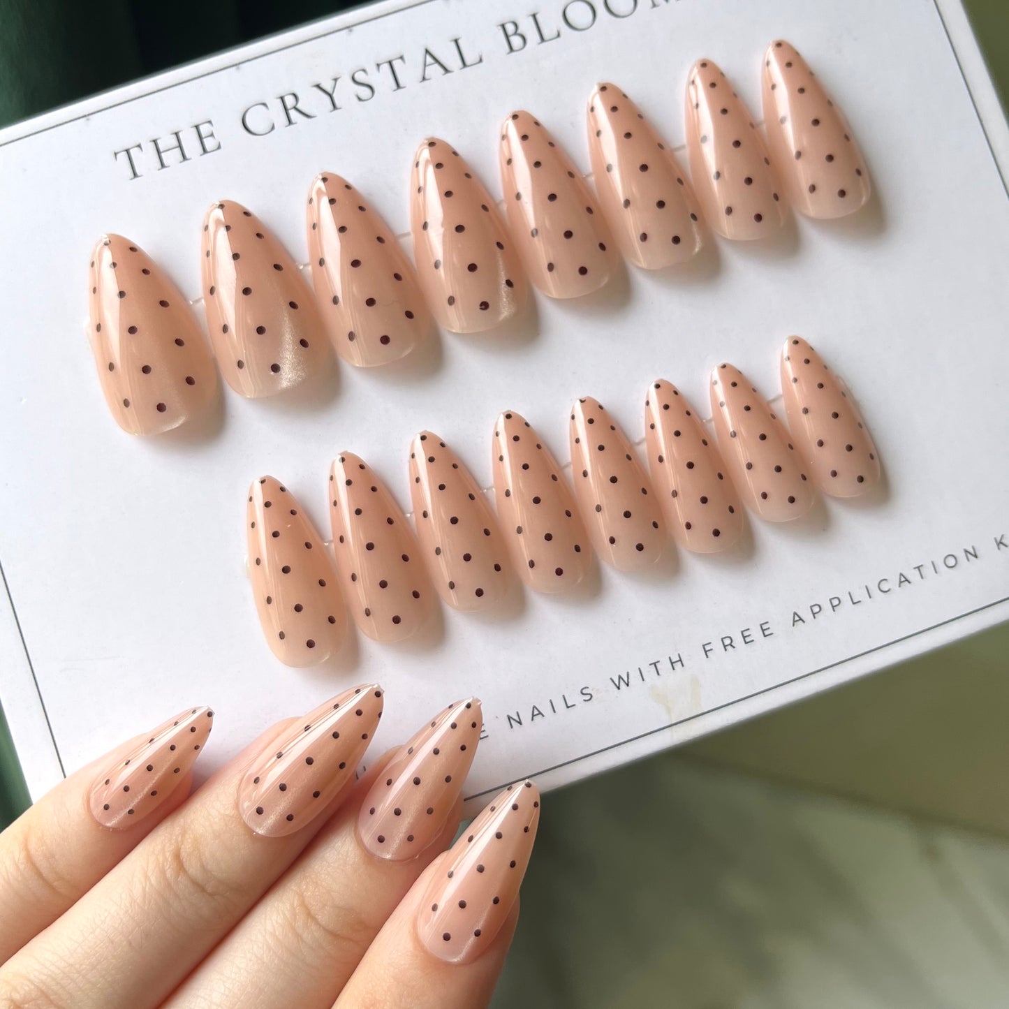 [PREMIUM] Nails-4349J- Cateye 3D Almond nails- Free 24pc Sticker Sheet included
