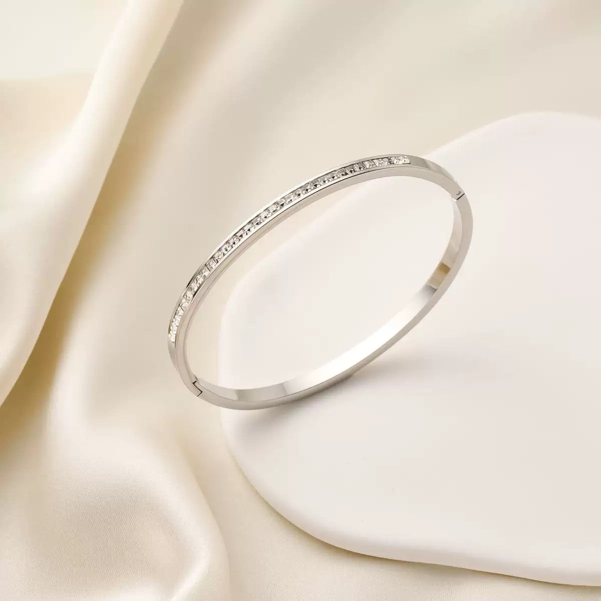 Sample Bracelet (N100)