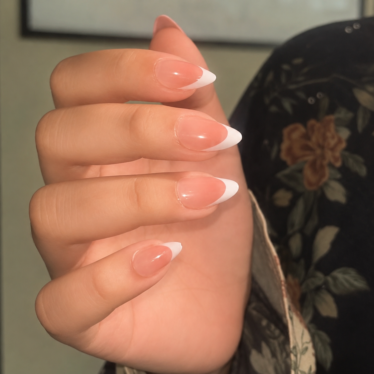 Nails-02-Premium Almond French Nails-n