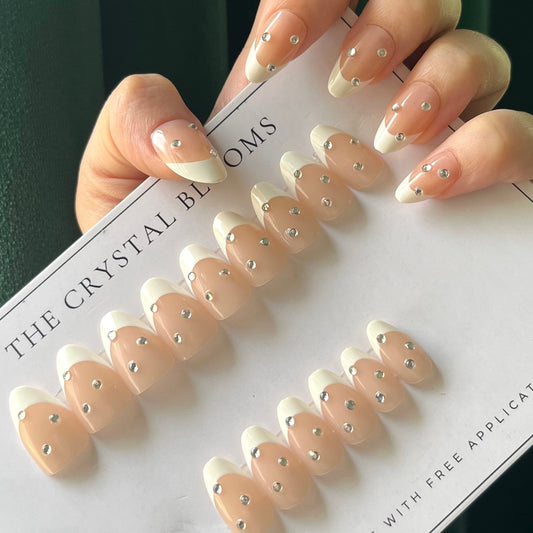 [PREMIUM] Nails-19SJS- Cateye 3D Almond nails- Free 24pc Sticker Sheet included