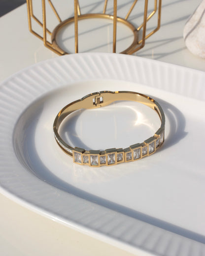JBracelet (Stainless Steel) 18K Gold plated Anti Tarnish Everyday wear Bracelet -227
