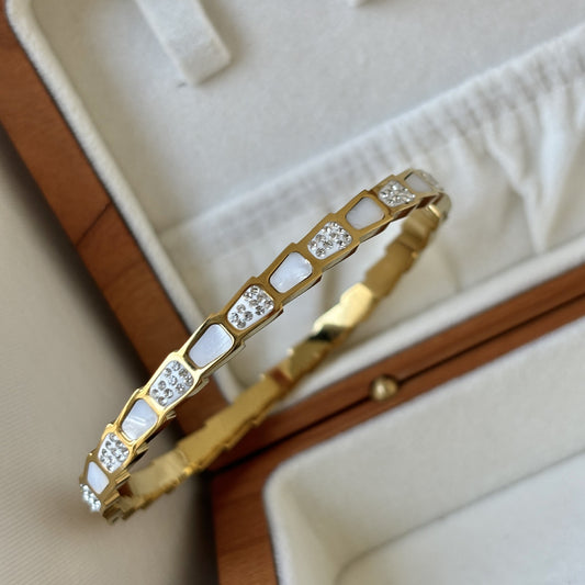 JBracelet- Non Tarnish - 24K Gold plated Anti Tarnish Everyday wear Bracelet