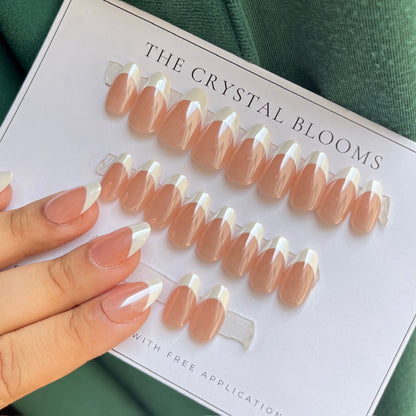 [PREMIUM] Handmade French Chrome Nails-805/HF02-Almond french nails- (Premium Quality)