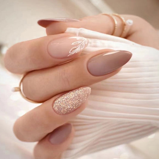 Nails-1511- Free 4 pc nail kit included