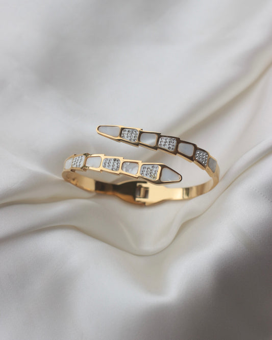 JBracelet- Non Tarnish - 24K Gold plated Anti Tarnish Everyday wear Bracelet
