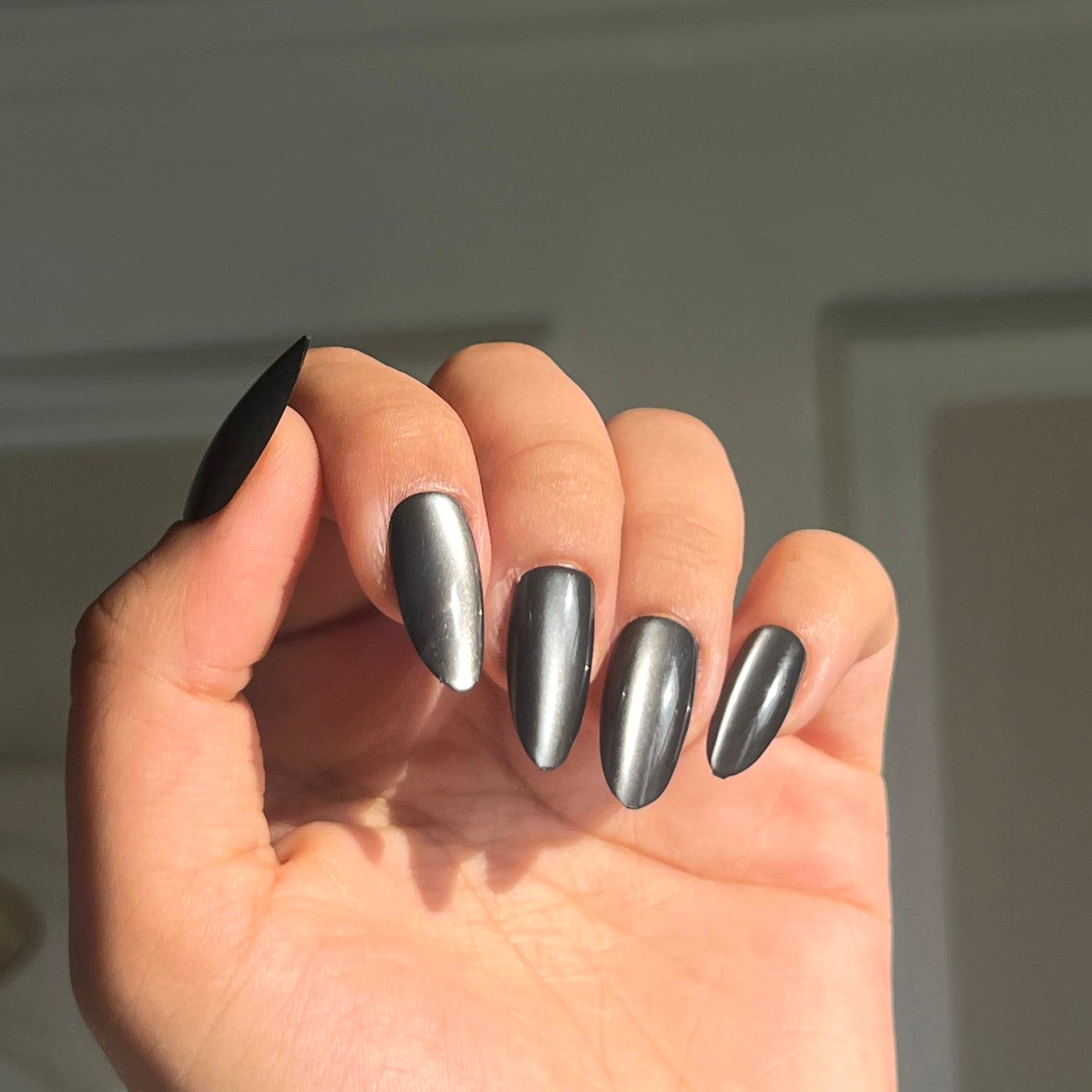 Cat-eye reflective Black/grey Nails-Almond nails- 86-Free 24-pc Sticker Sheet included