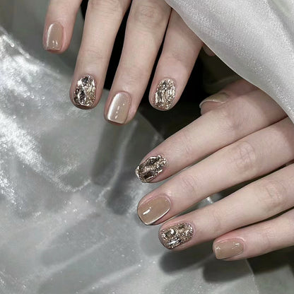 Nails-080- Free 4 pc nail kit included