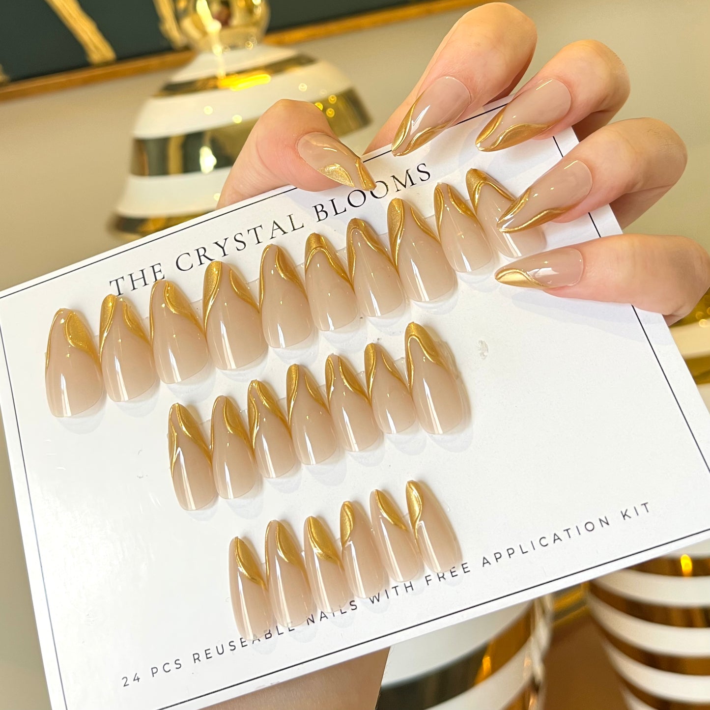 [Premium] 3D festive Nails-3877-Almond nails- Free 24 -pc Sticker Sheet  included