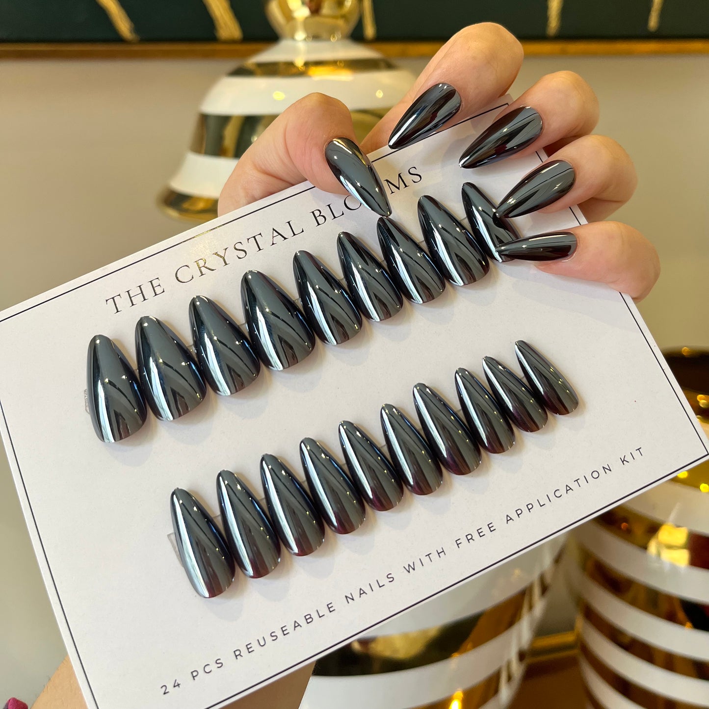 [Premium] Mirror Glazed Nails-3572-Almond nails- Free 24 -pc Sticker Sheet  included